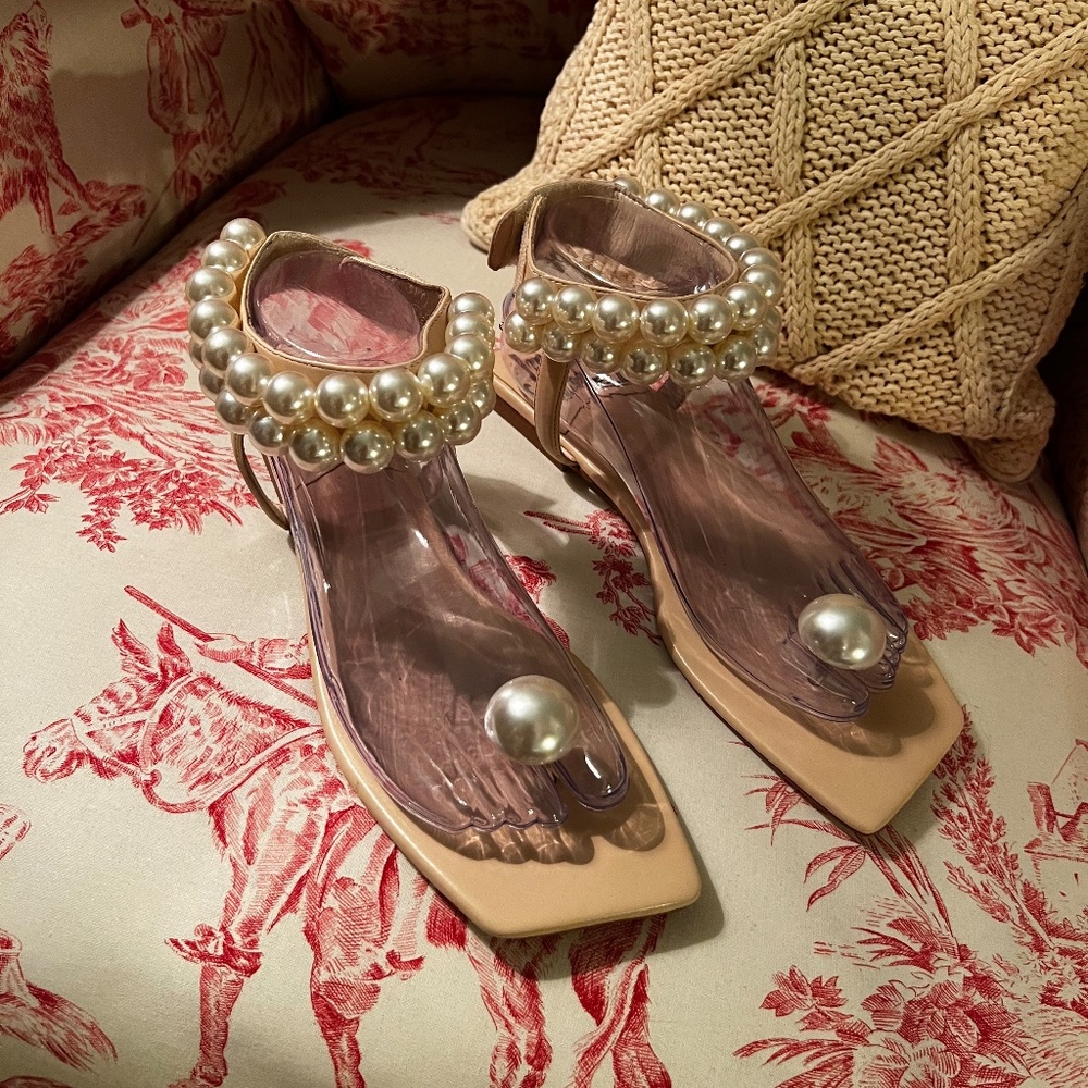 JEFFREY CAMPBELL CHATEAU PEARL SANDALS SZ 8